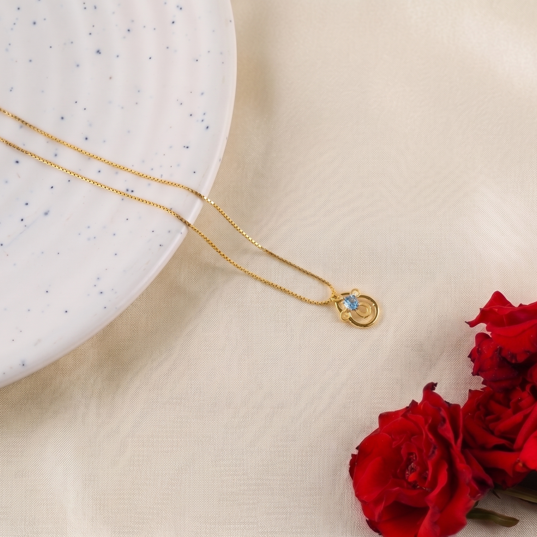 Pendent Stone Chain