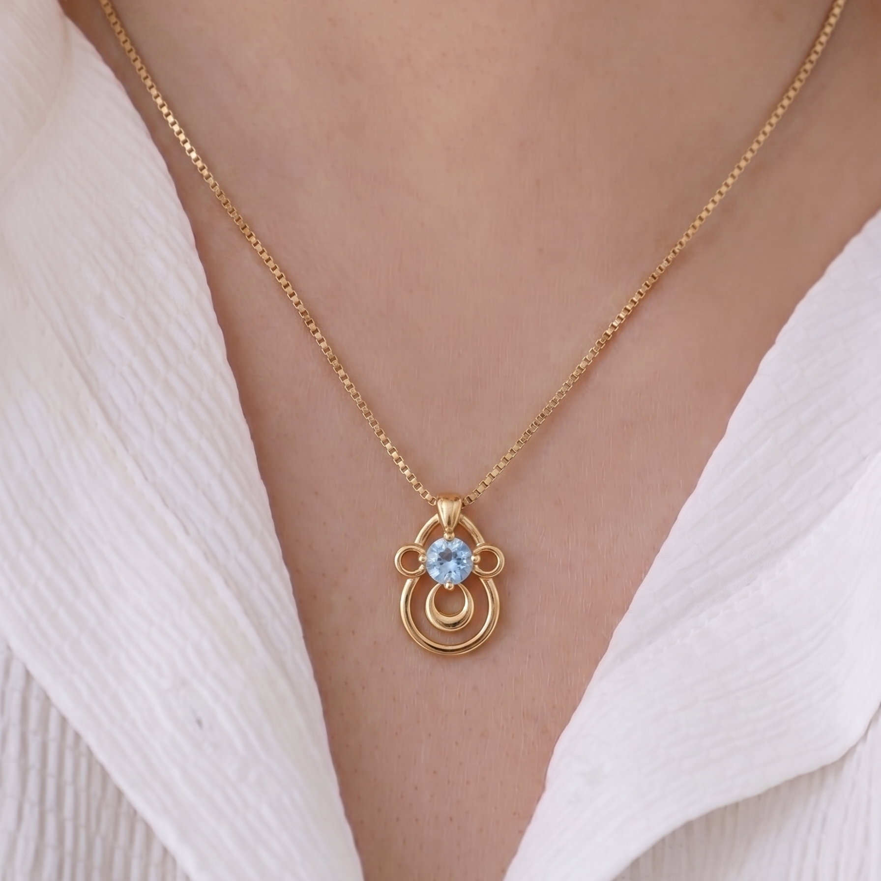 Pendent Stone Chain